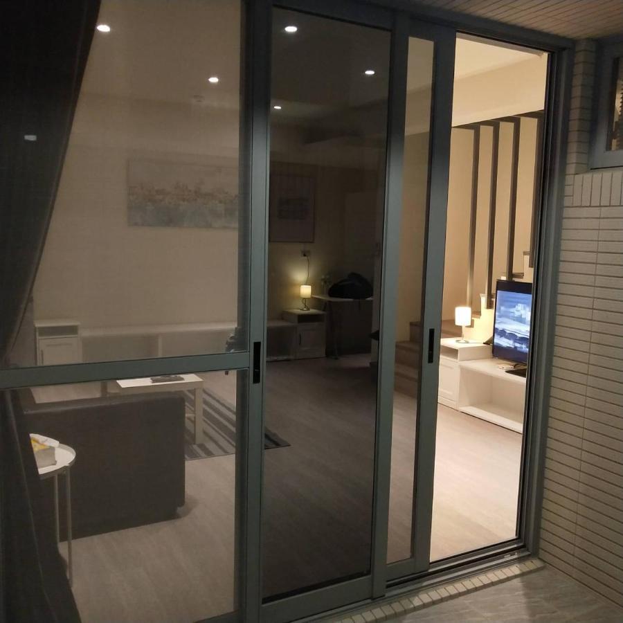 Hotel In Fengchia Taichung Exterior foto