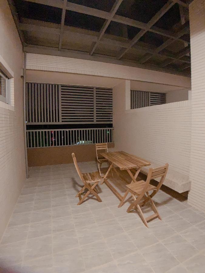 Hotel In Fengchia Taichung Exterior foto