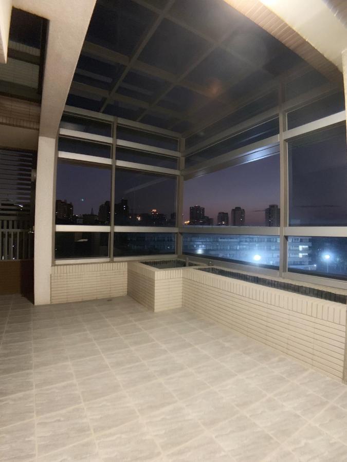 Hotel In Fengchia Taichung Exterior foto