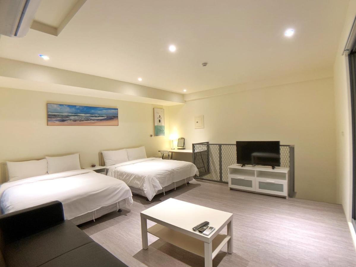Hotel In Fengchia Taichung Exterior foto