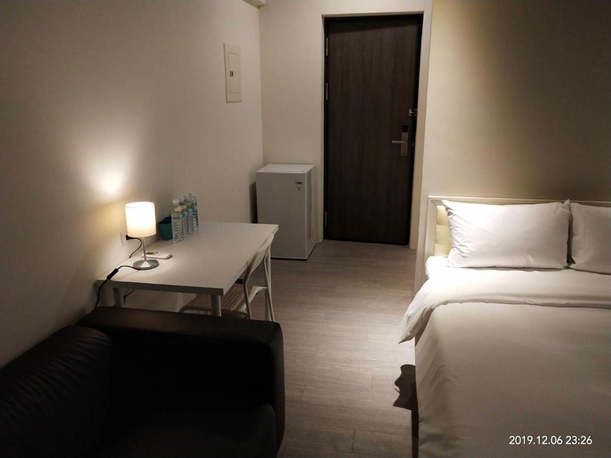Hotel In Fengchia Taichung Exterior foto