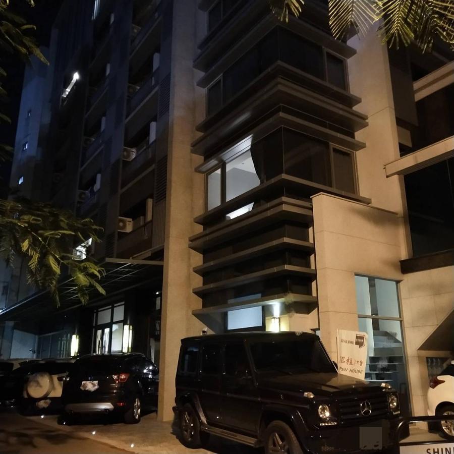 Hotel In Fengchia Taichung Exterior foto